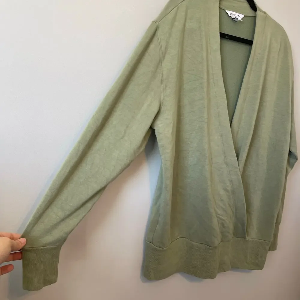 Athleta Purana V-Neck Wrap Sweater Shirt Sweatshirt Womens Medium Green